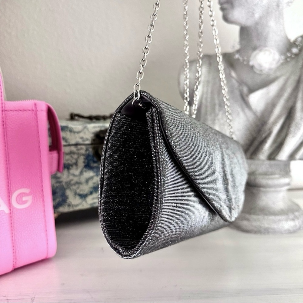 Vintage Chain Glitter Clutch
